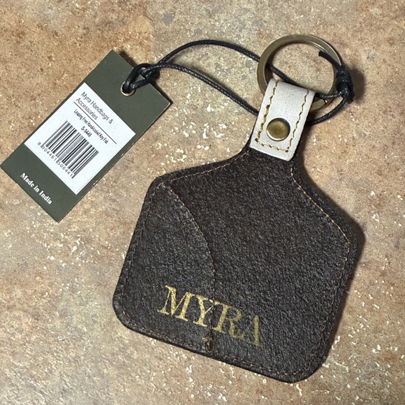 Myra Bag Fish Design Leather Keychain - Picture 2 of 3